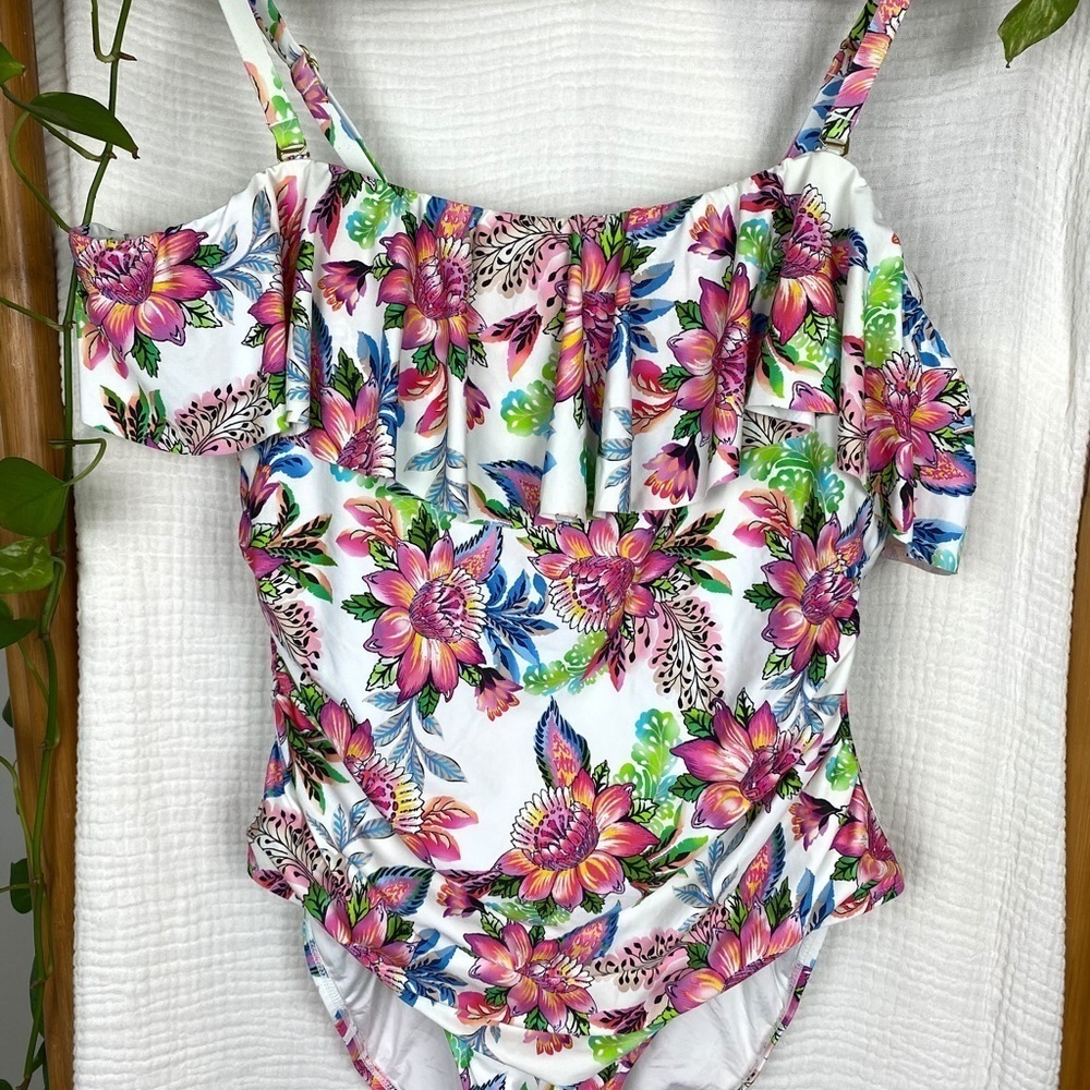 LA BLANCA BOTANICAL JARDIN OFF SHOULDER ONE PIECE WHITE MULTI COLOR​​​​​‎